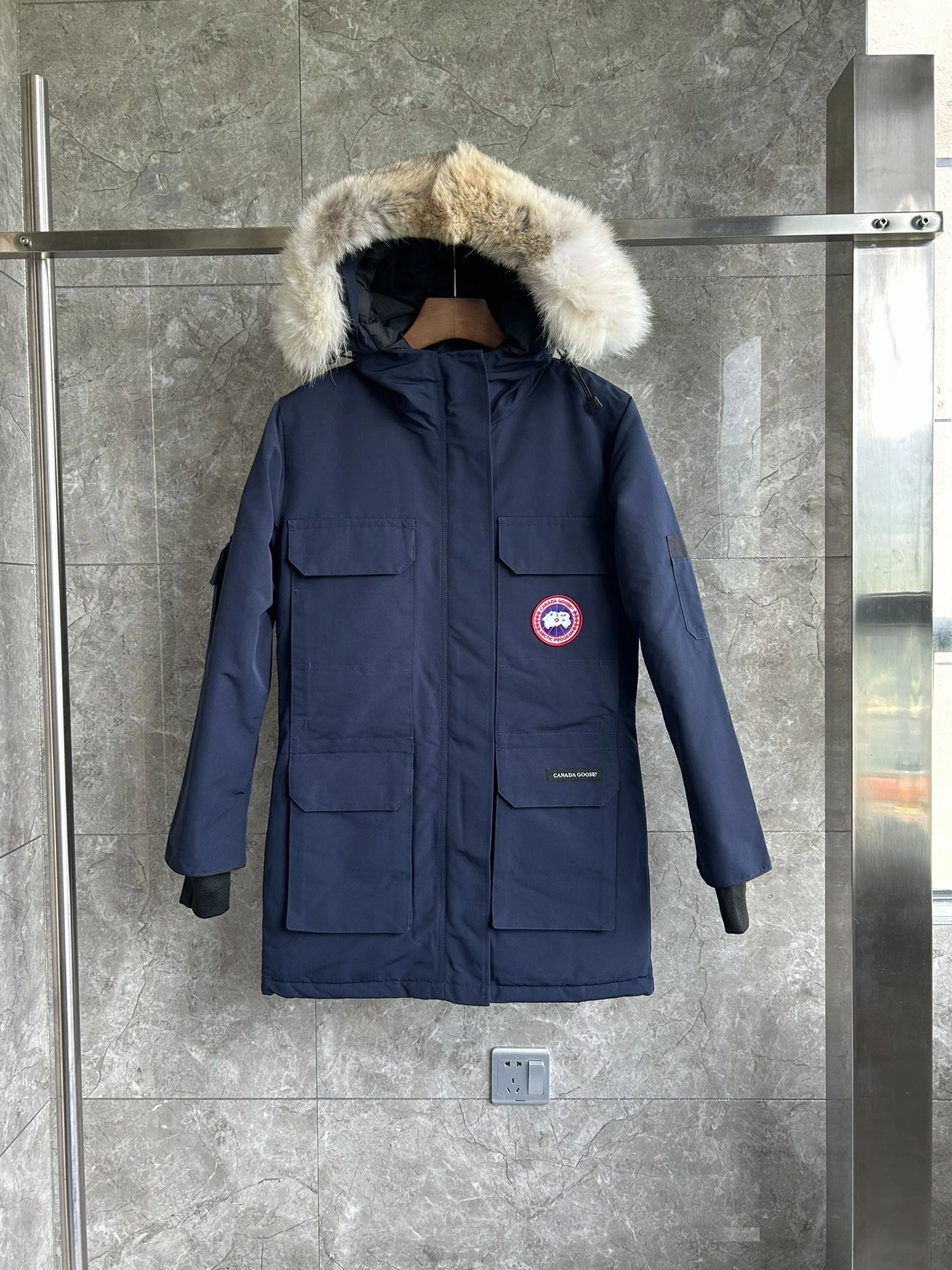 SmartChoice 7635 Canada Goose Down Feather Coat Long Sleeved For Women