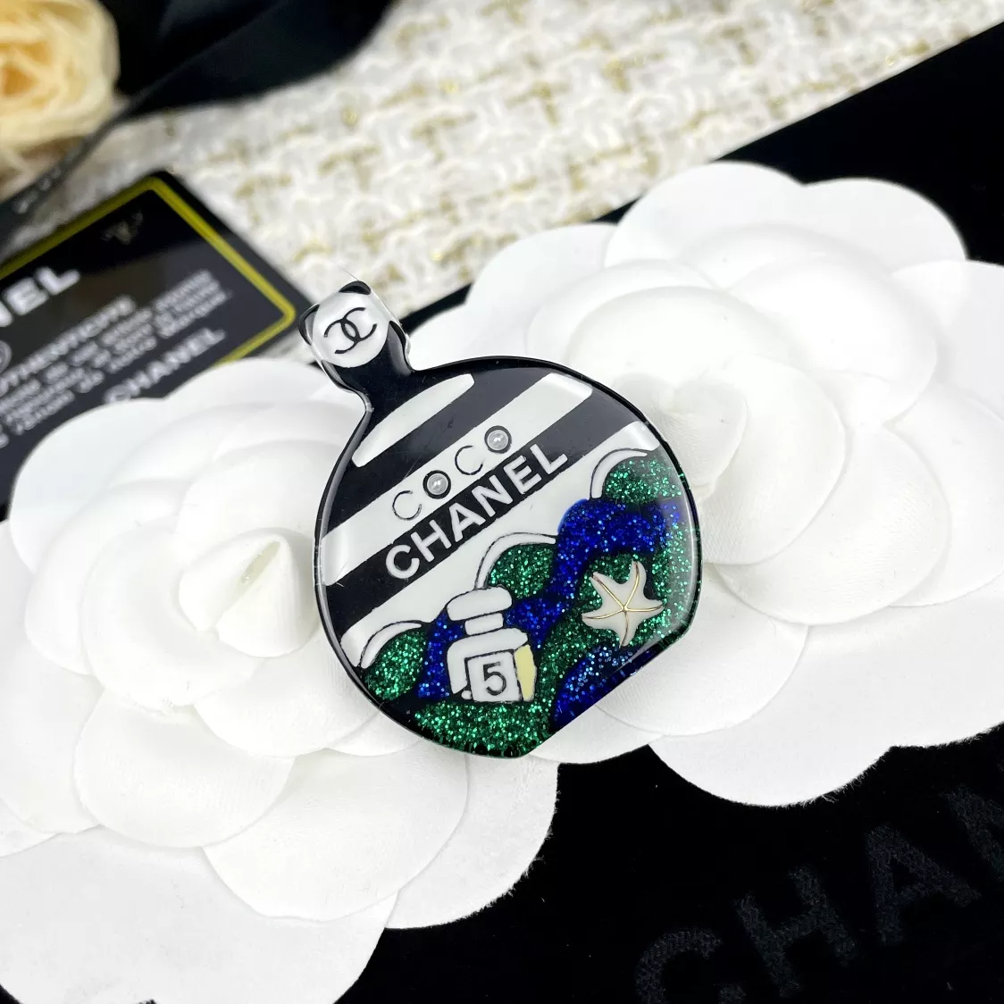 SmartChoice 7984 Chanel Brooches For Women
