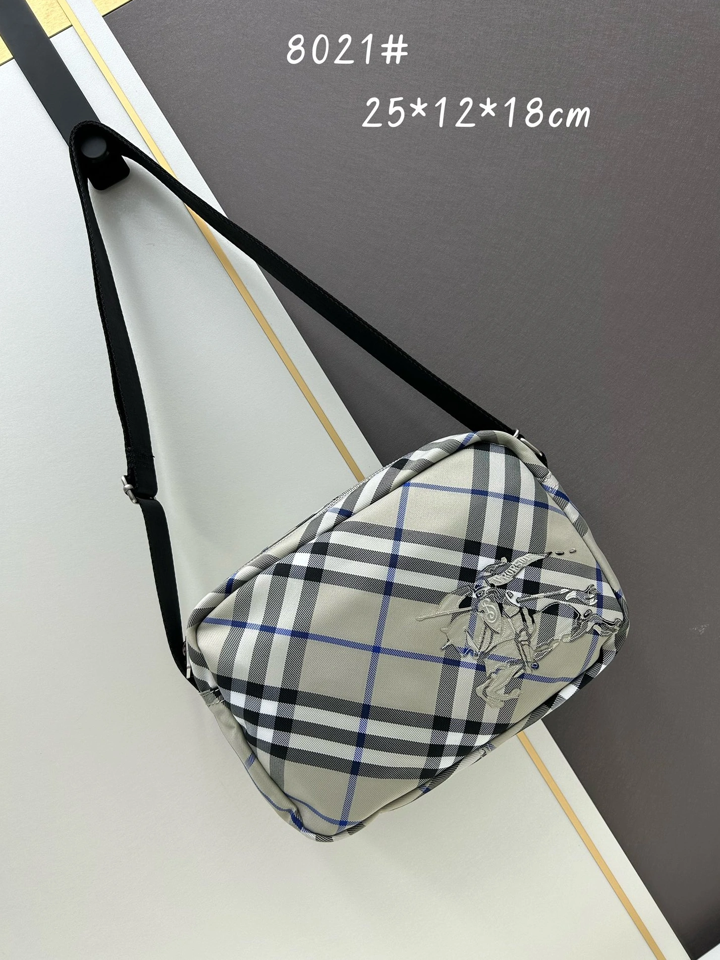 SmartChoice 8335 Burberry AAA Quality Messenger Bags For Unisex