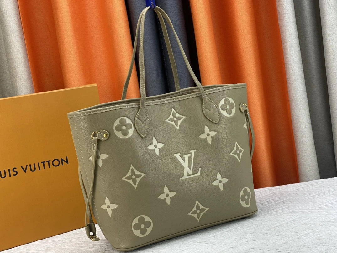 SmartChoice 8376 Louis Vuitton AAA Quality Shoulder Bags For Women