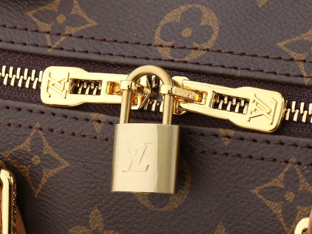 SmartChoice 843 Louis Vuitton AAA Quality Handbags For Women