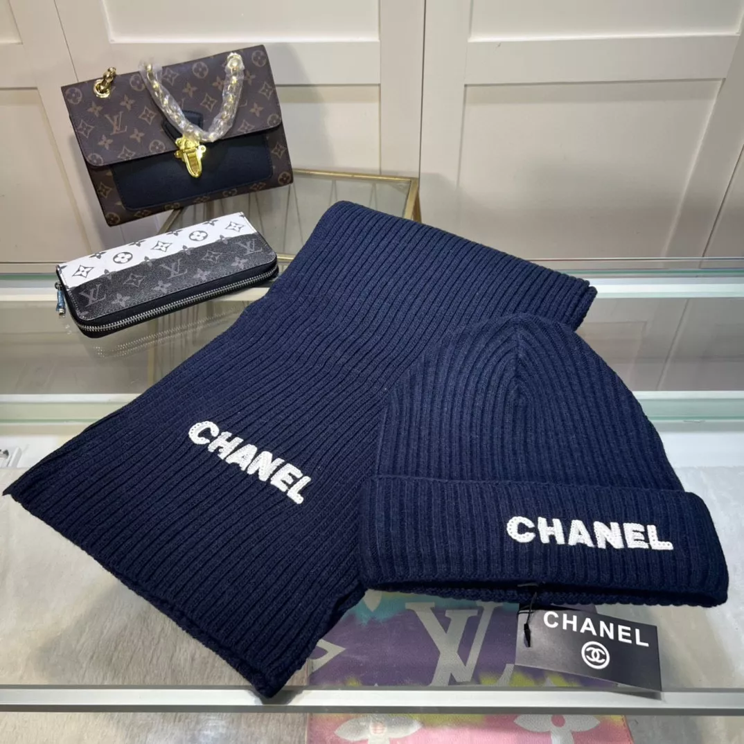 SmartChoice 8505 Chanel Hat and Scarf Set