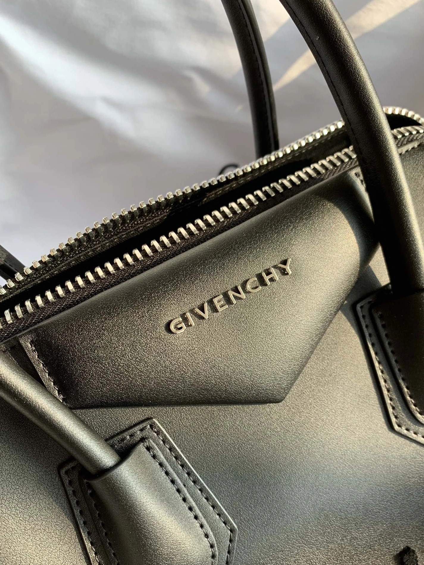 SmartChoice 8552 Givenchy AAA Quality Handbags For Women
