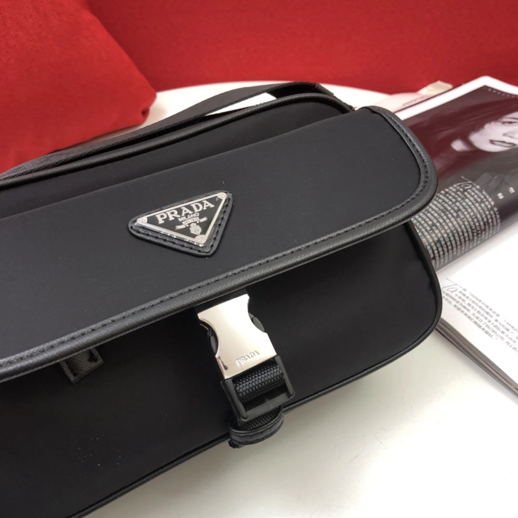 SmartChoice 8679 Prada AAA Man Messenger Bags