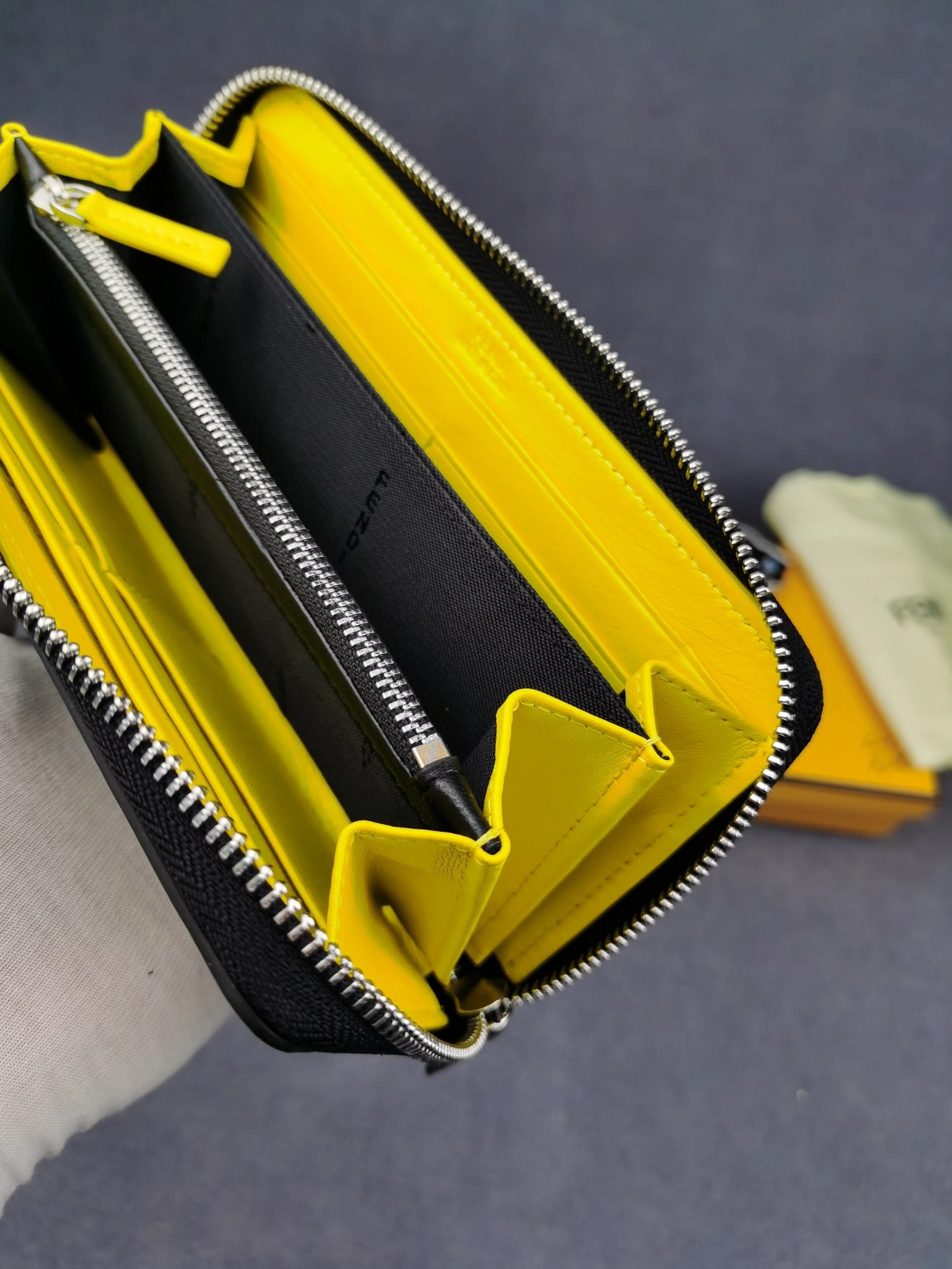 SmartChoice 9004 Fendi AAA Quality Wallet
