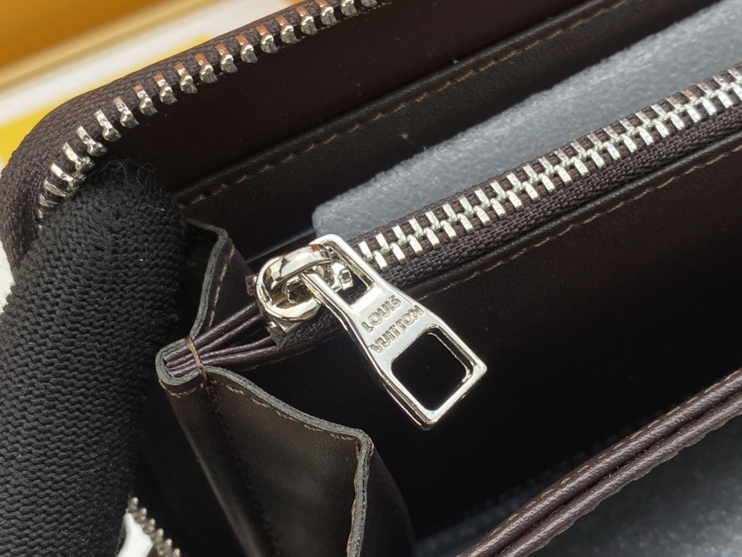 SmartChoice 9320 Louis Vuitton LV Wallets