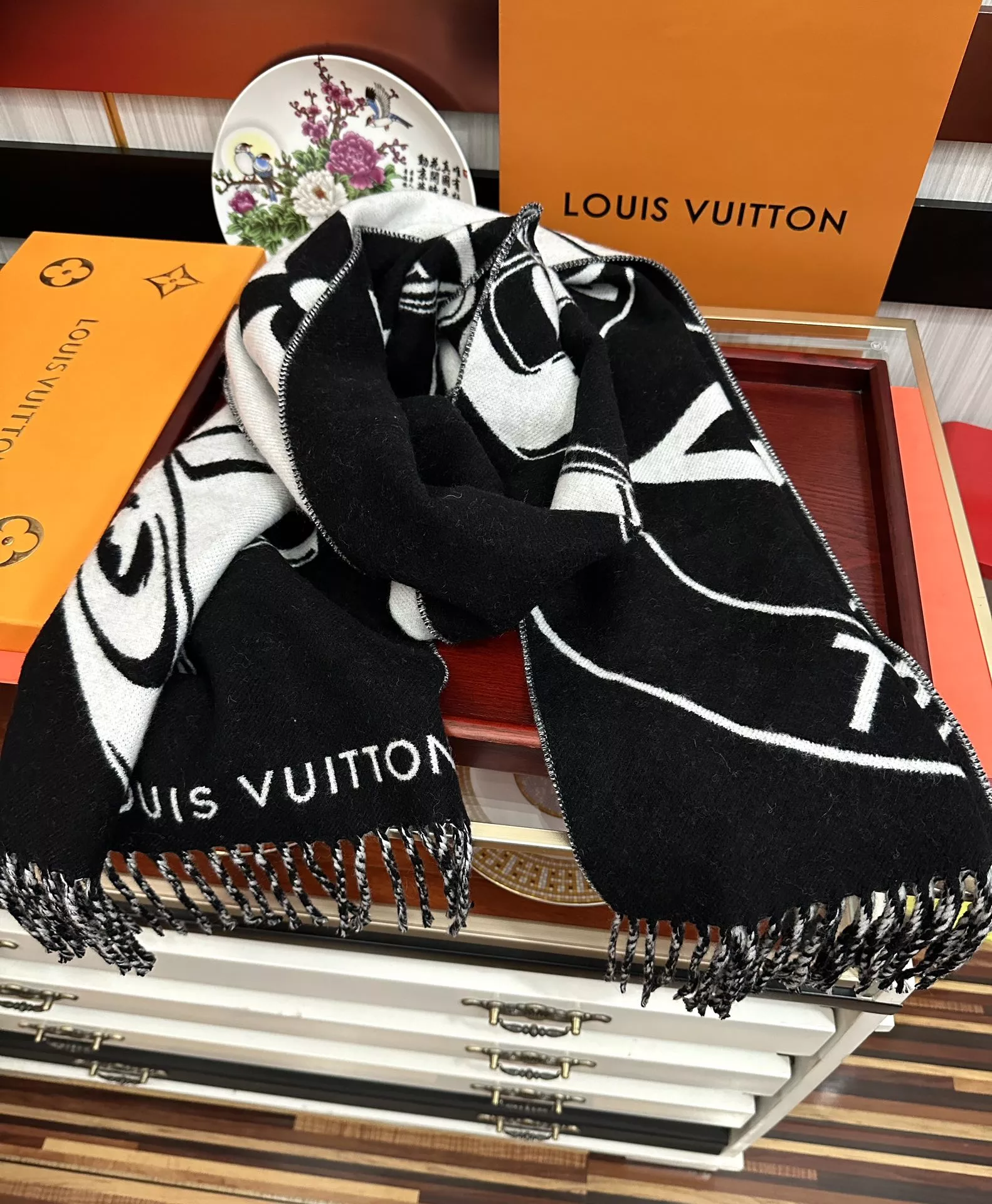 SmartChoice 9607 Louis Vuitton Scarf For Women