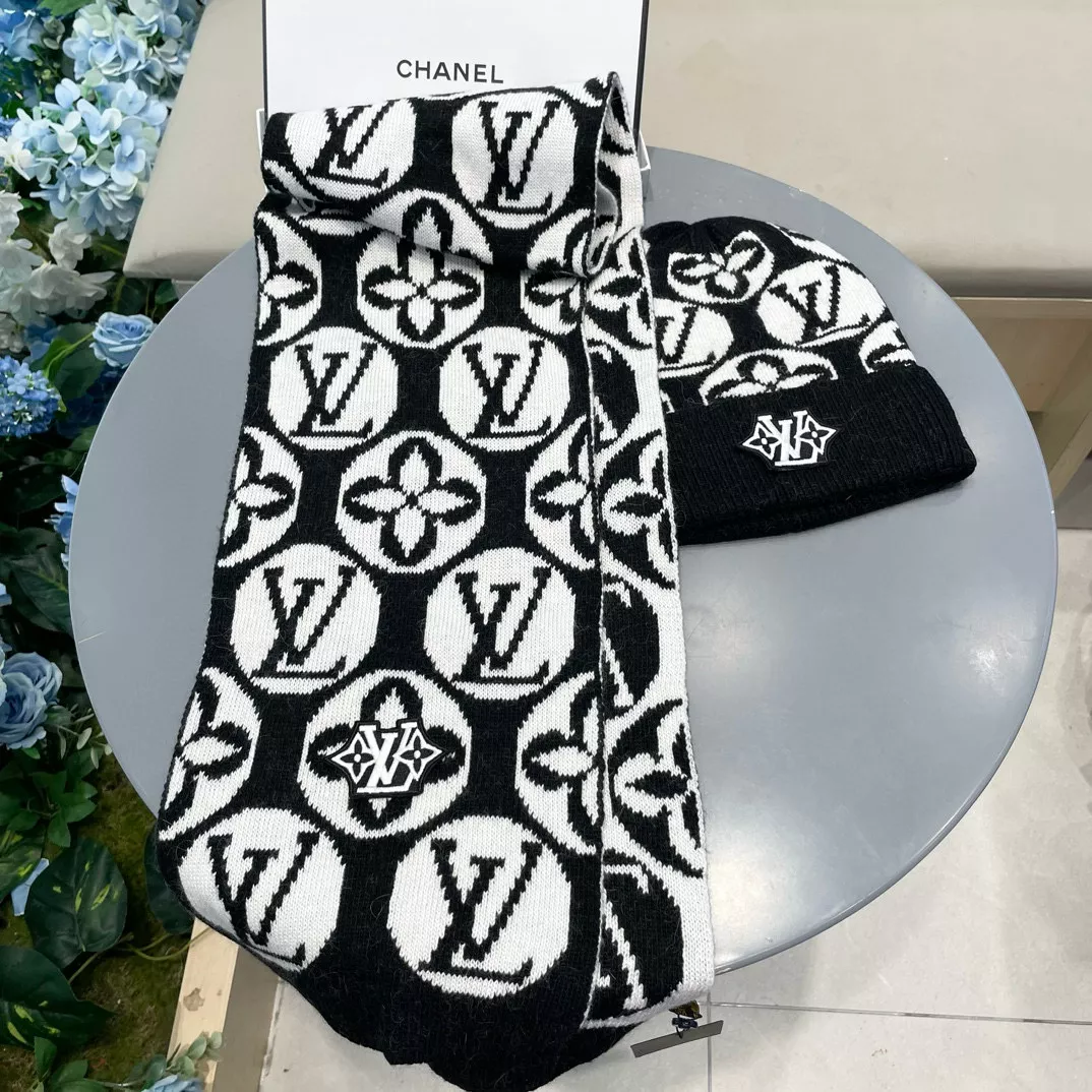 SmartChoice 9629 Louis Vuitton LV Hat and Scarf Set