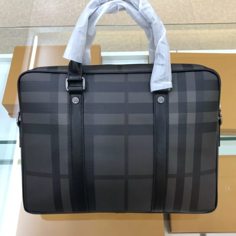 Soft 1052 Burberry AAA Man Handbags
