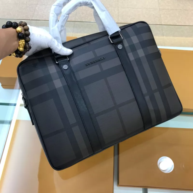 Soft 1052 Burberry AAA Man Handbags