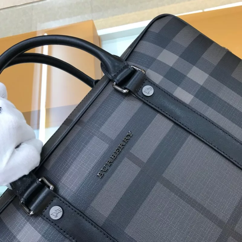 Soft 1052 Burberry AAA Man Handbags