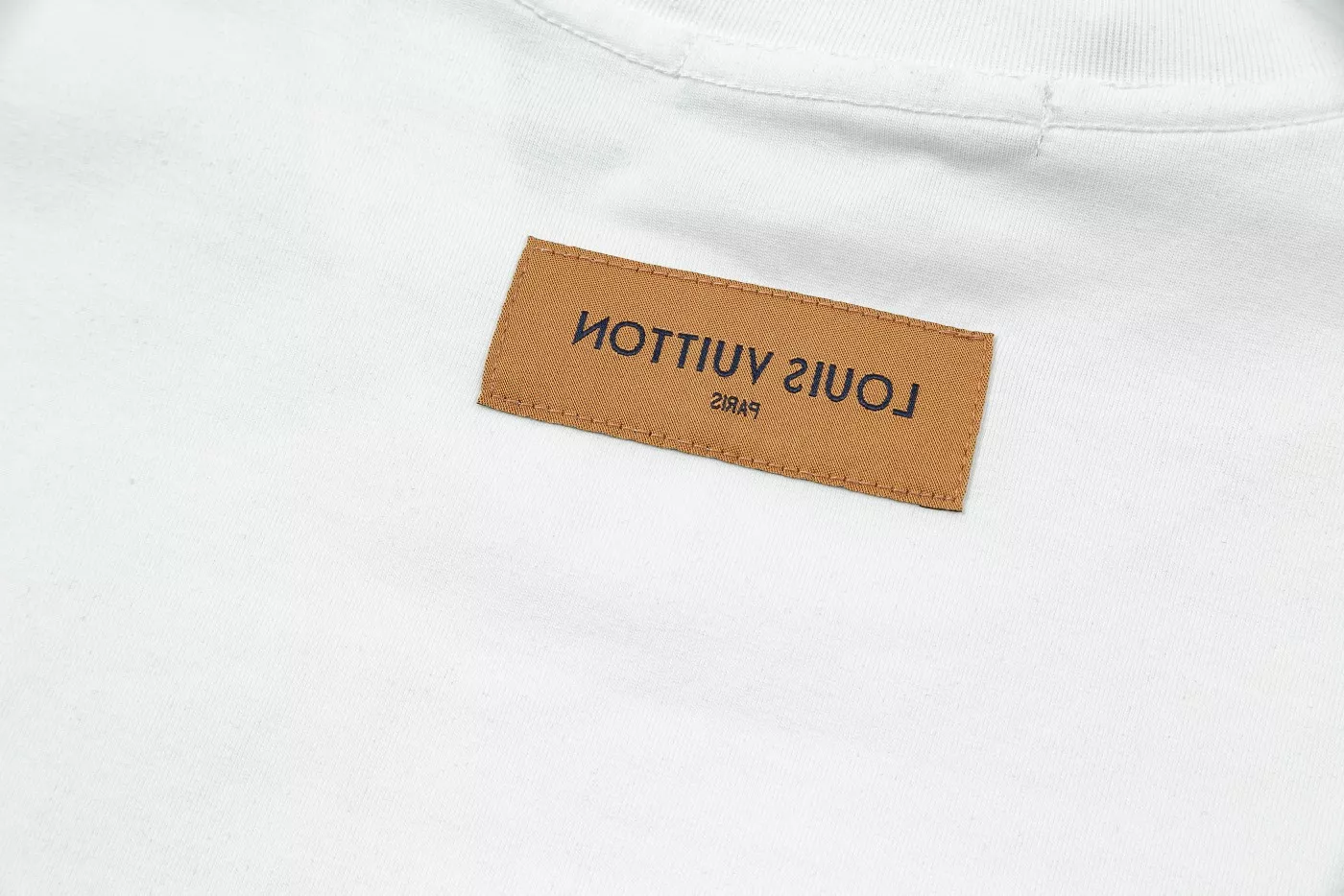 Soft 1349 Louis Vuitton LV T-Shirts Short Sleeved For Unisex