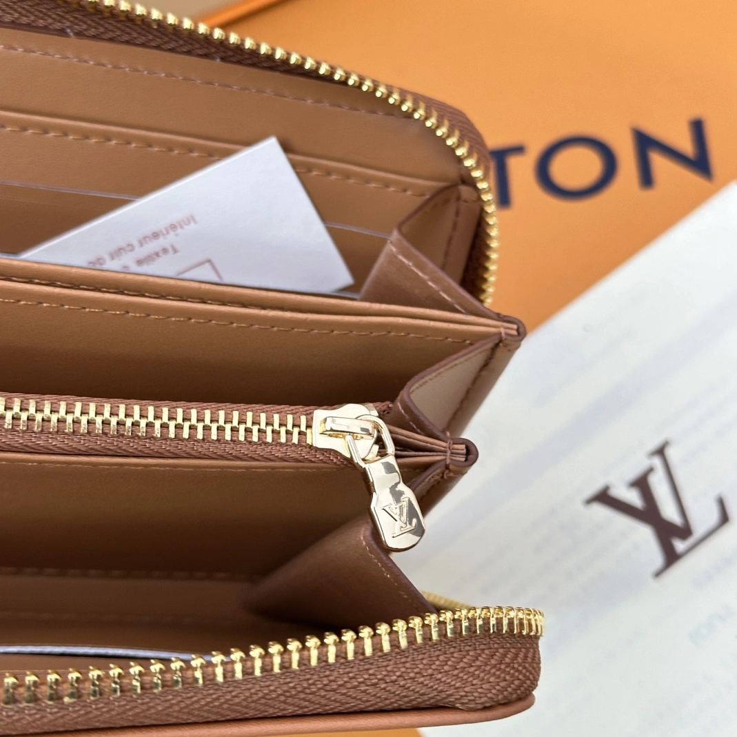 Soft 136 Louis Vuitton LV Wallets For Women