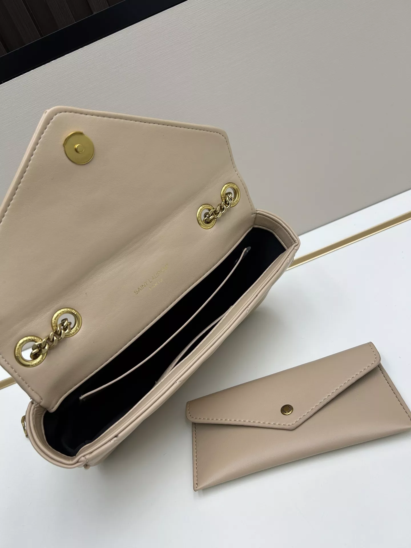 Soft 1362 Yves Saint Laurent YSL AAA Quality Shoulder Bags For Women