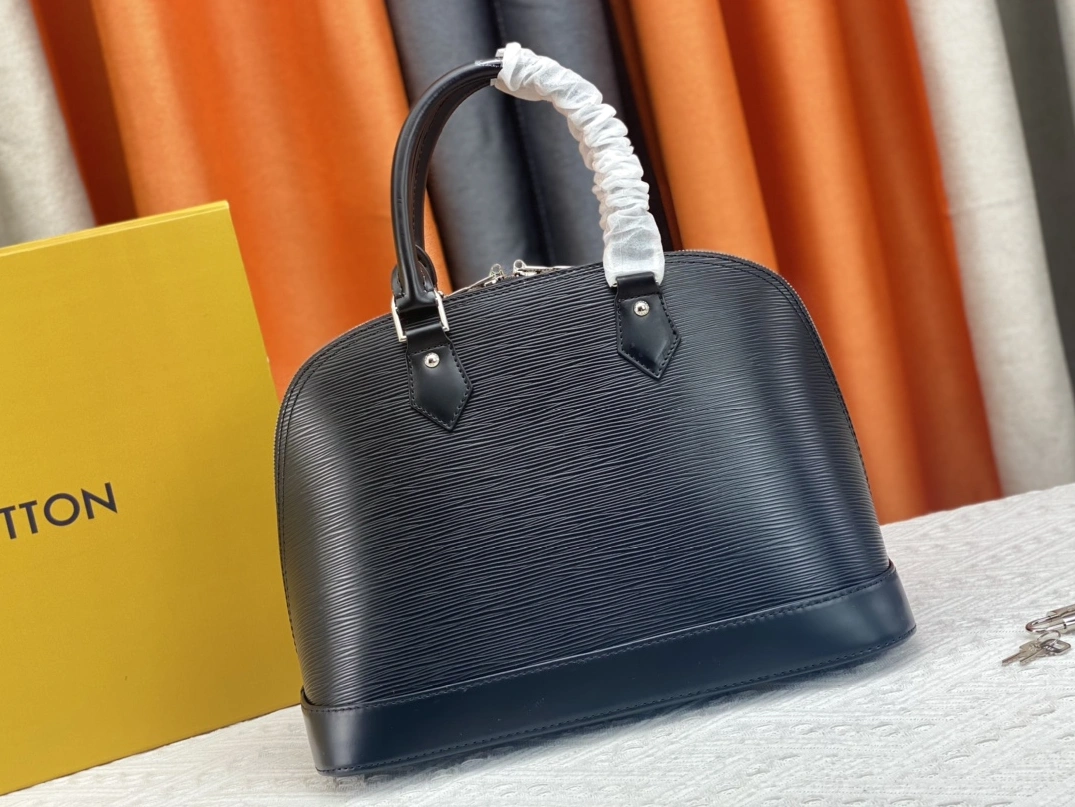 Soft 1570 Louis Vuitton AAA Quality Handbags For Women