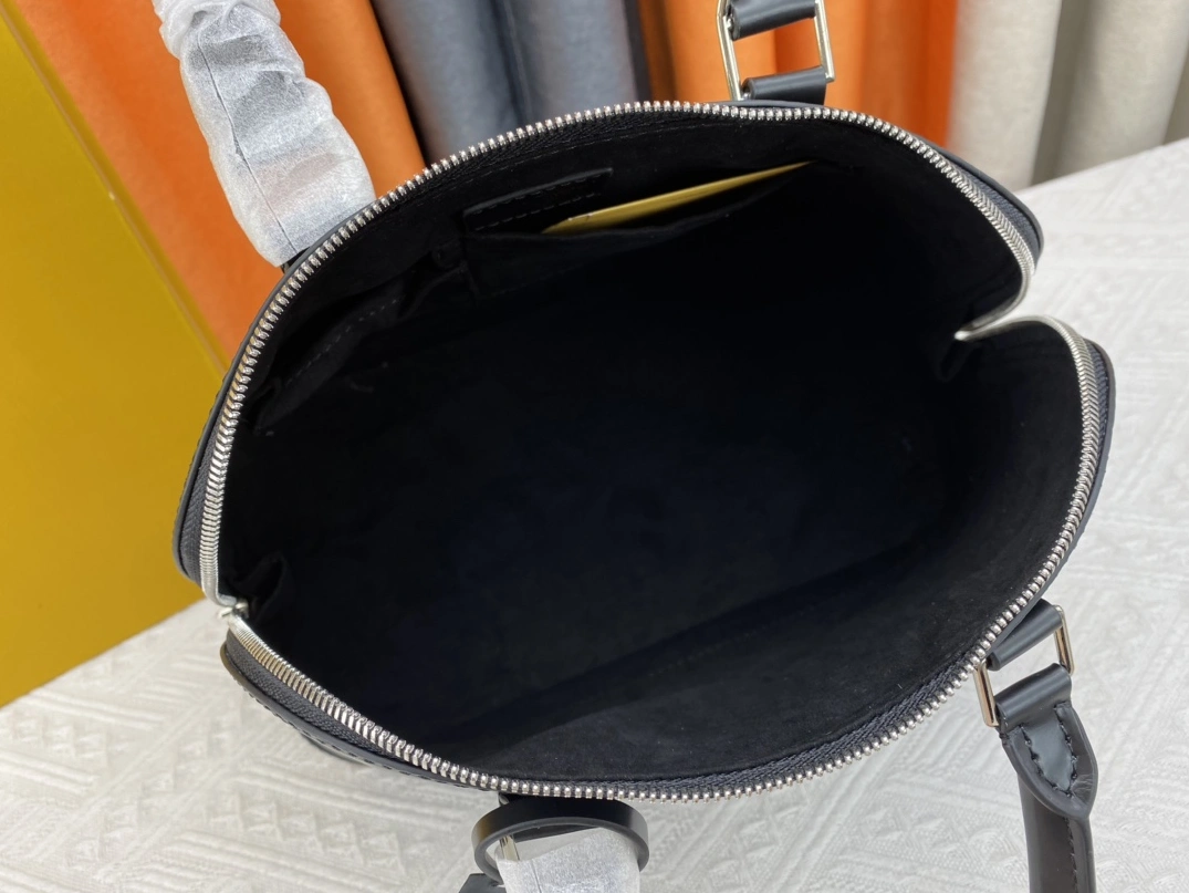 Soft 1570 Louis Vuitton AAA Quality Handbags For Women