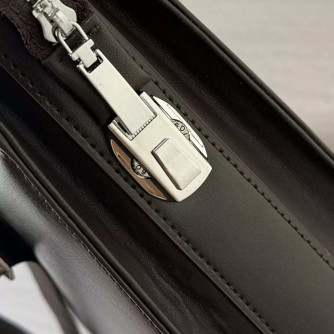 Soft 1609 Mont Blanc AAA Man Handbags