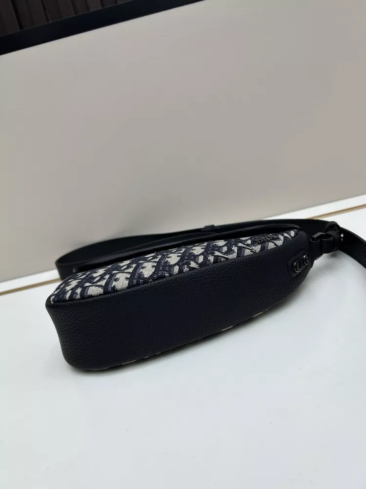 Soft 1967 Christian Dior AAA Quality Messenger Bags For Unisex