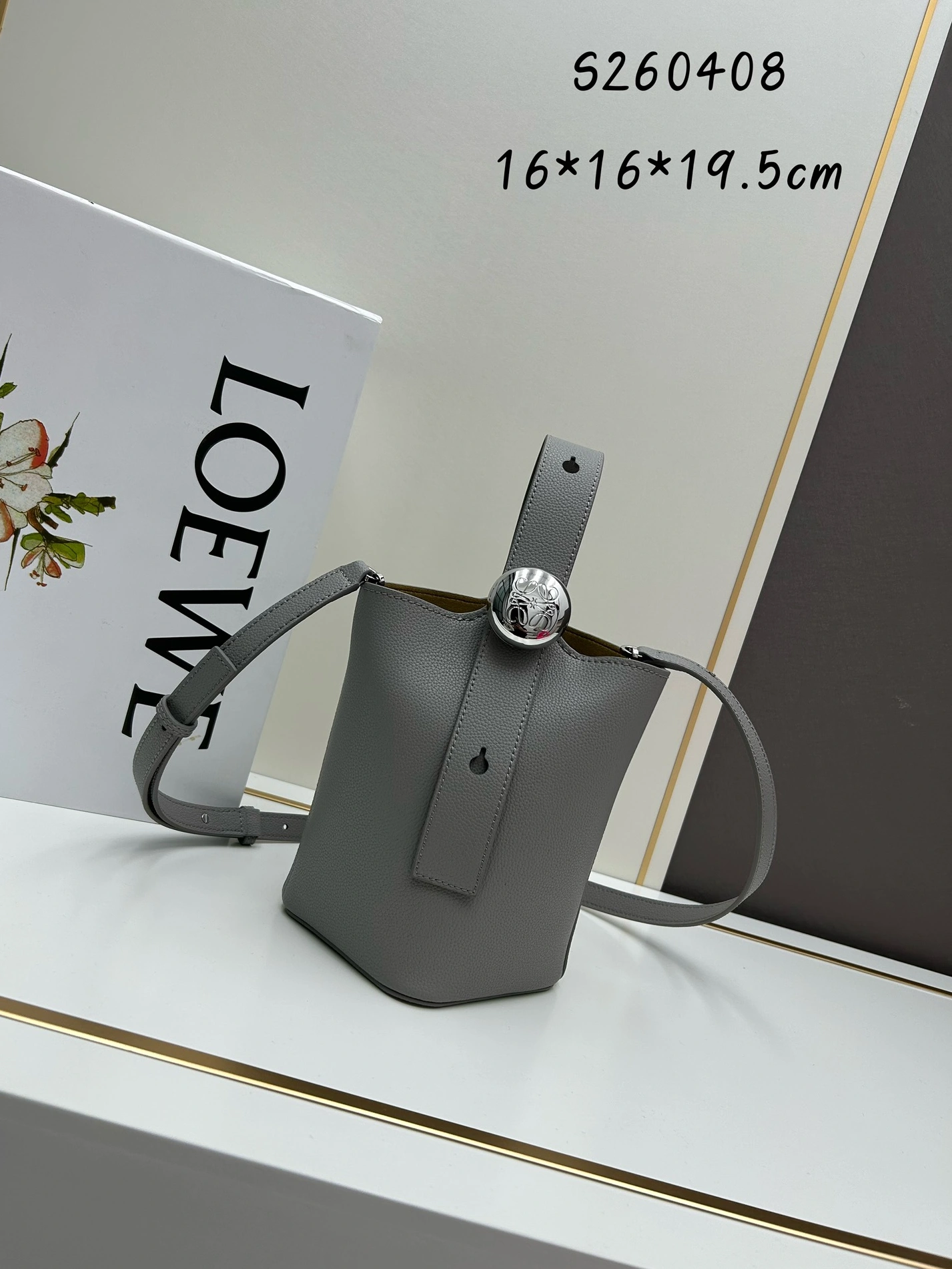 Soft 1971 LOEWE AAA Quality Messenger Bags For Women