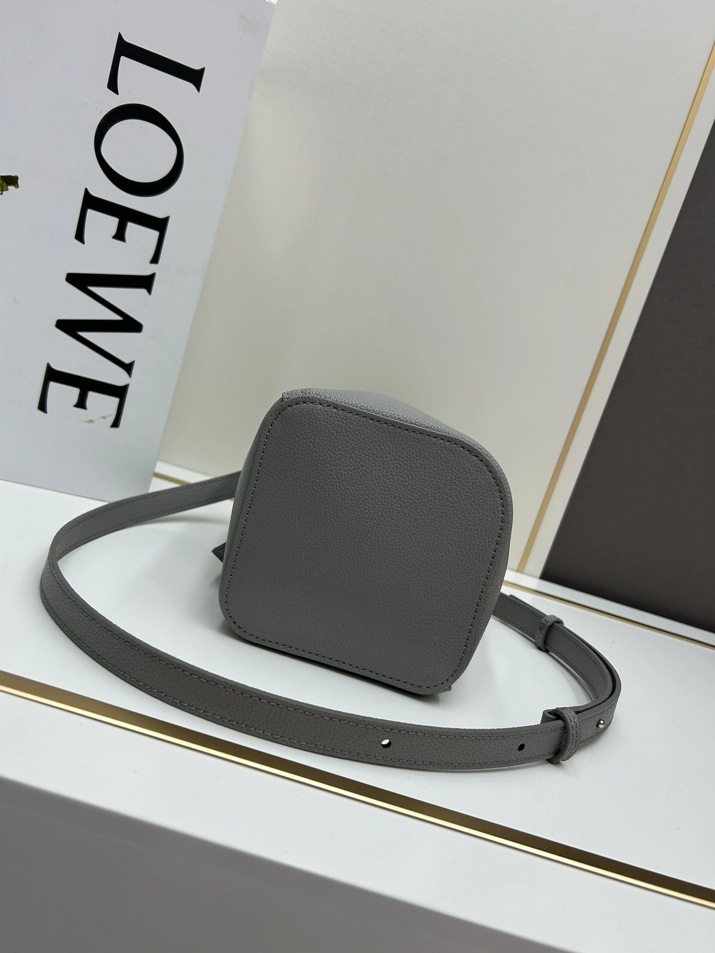 Soft 1971 LOEWE AAA Quality Messenger Bags For Women