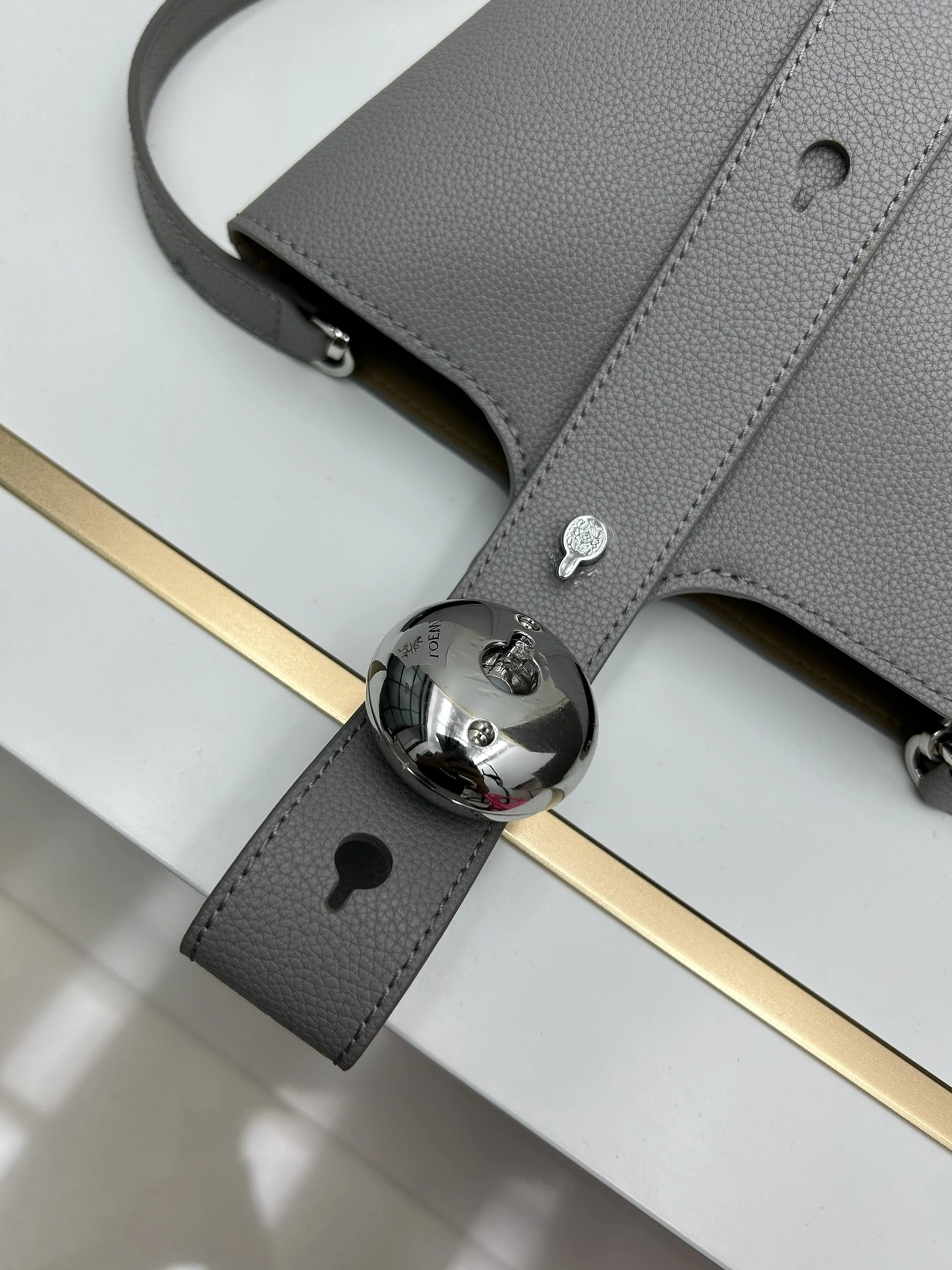 Soft 1971 LOEWE AAA Quality Messenger Bags For Women