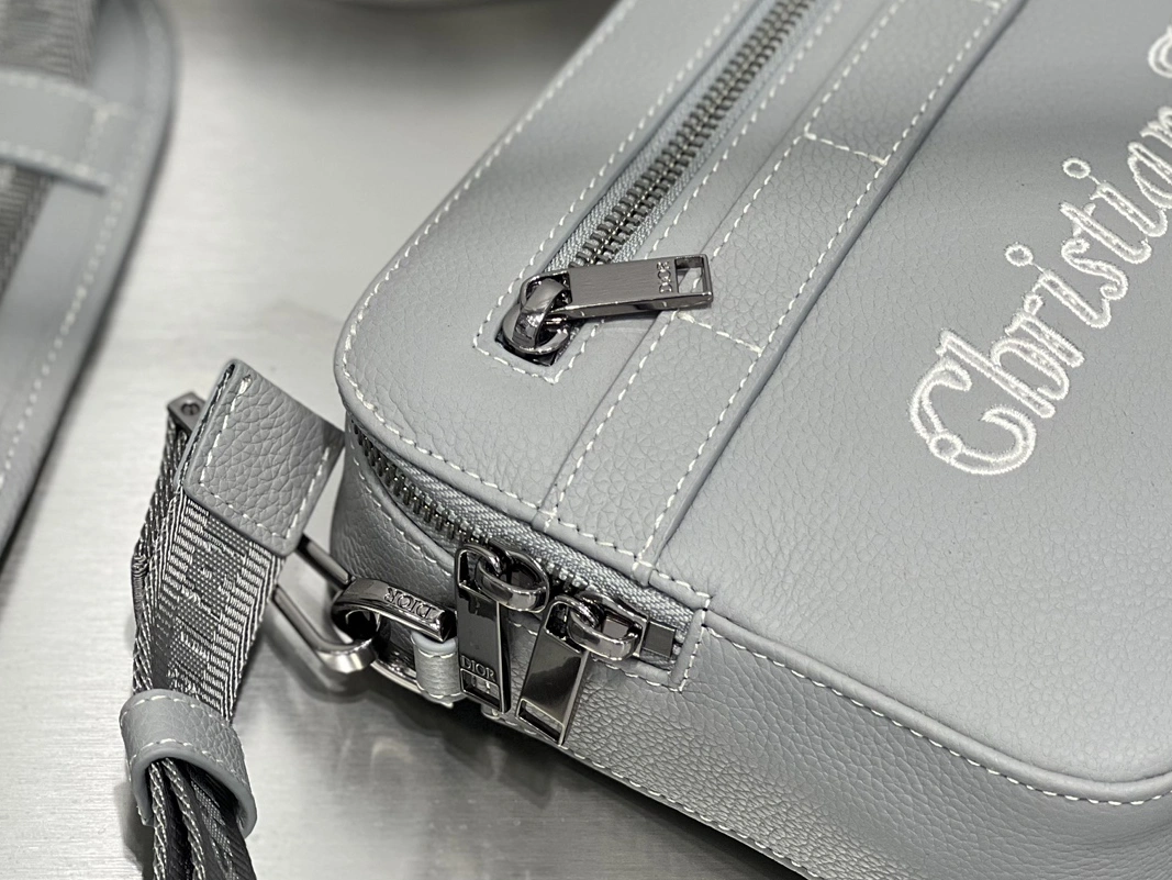 Soft 2013 Christian Dior AAA Man Messenger Bags