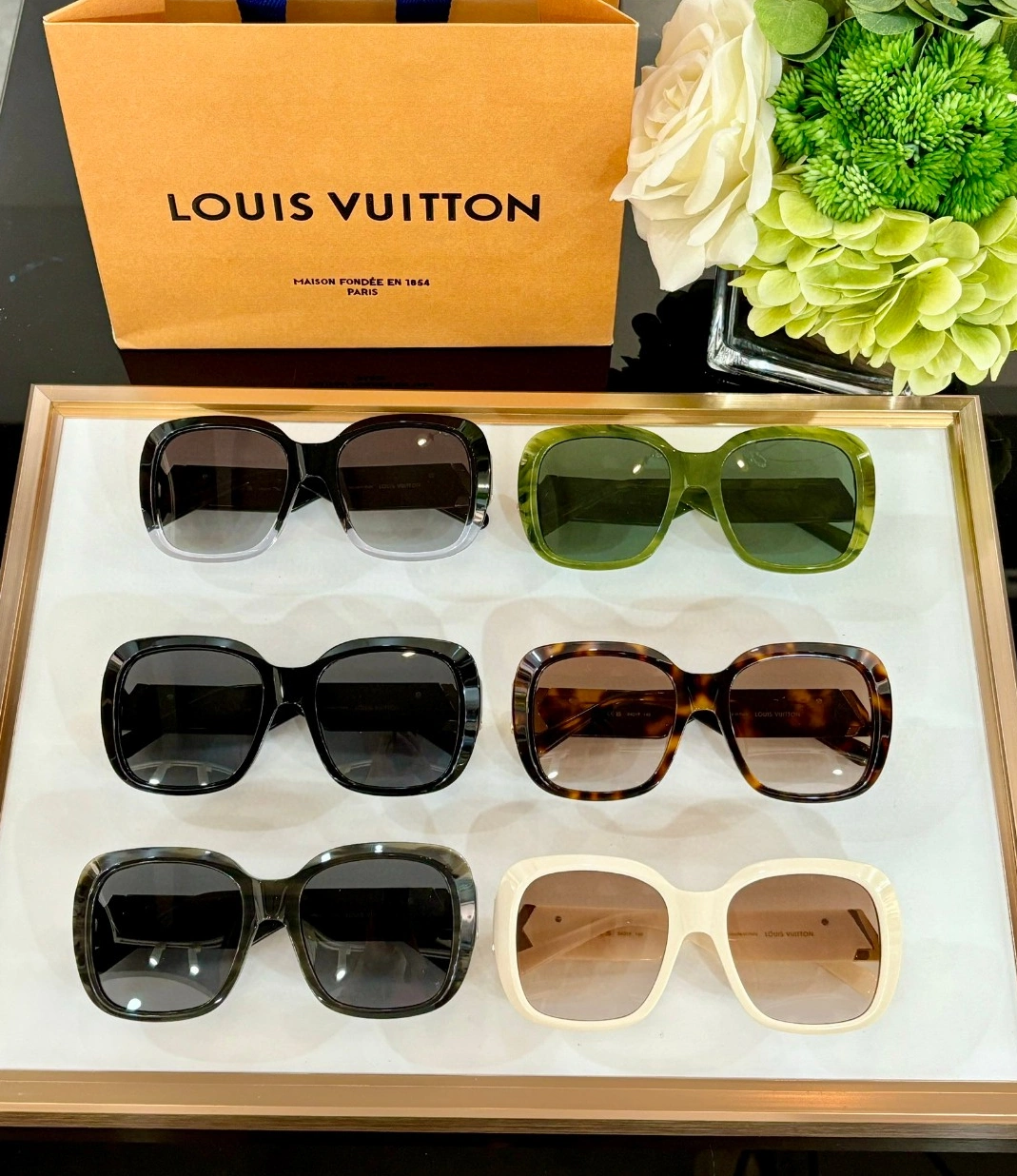 Soft 2296 Louis Vuitton AAA Quality Sunglasses