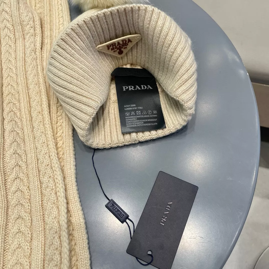 Soft 2320 Prada Hat and Scarf Set