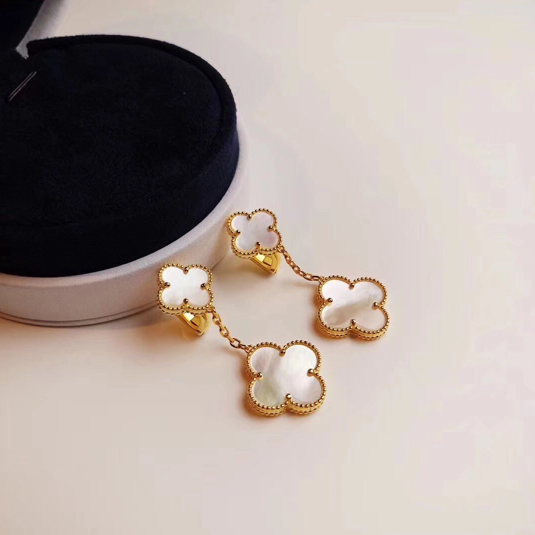 Soft 2408 Van Cleef & Arpels Earrings