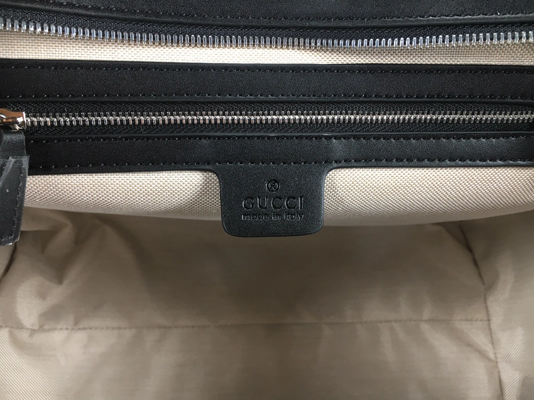Soft 2622 Gucci AAA Quality Handbags For Women