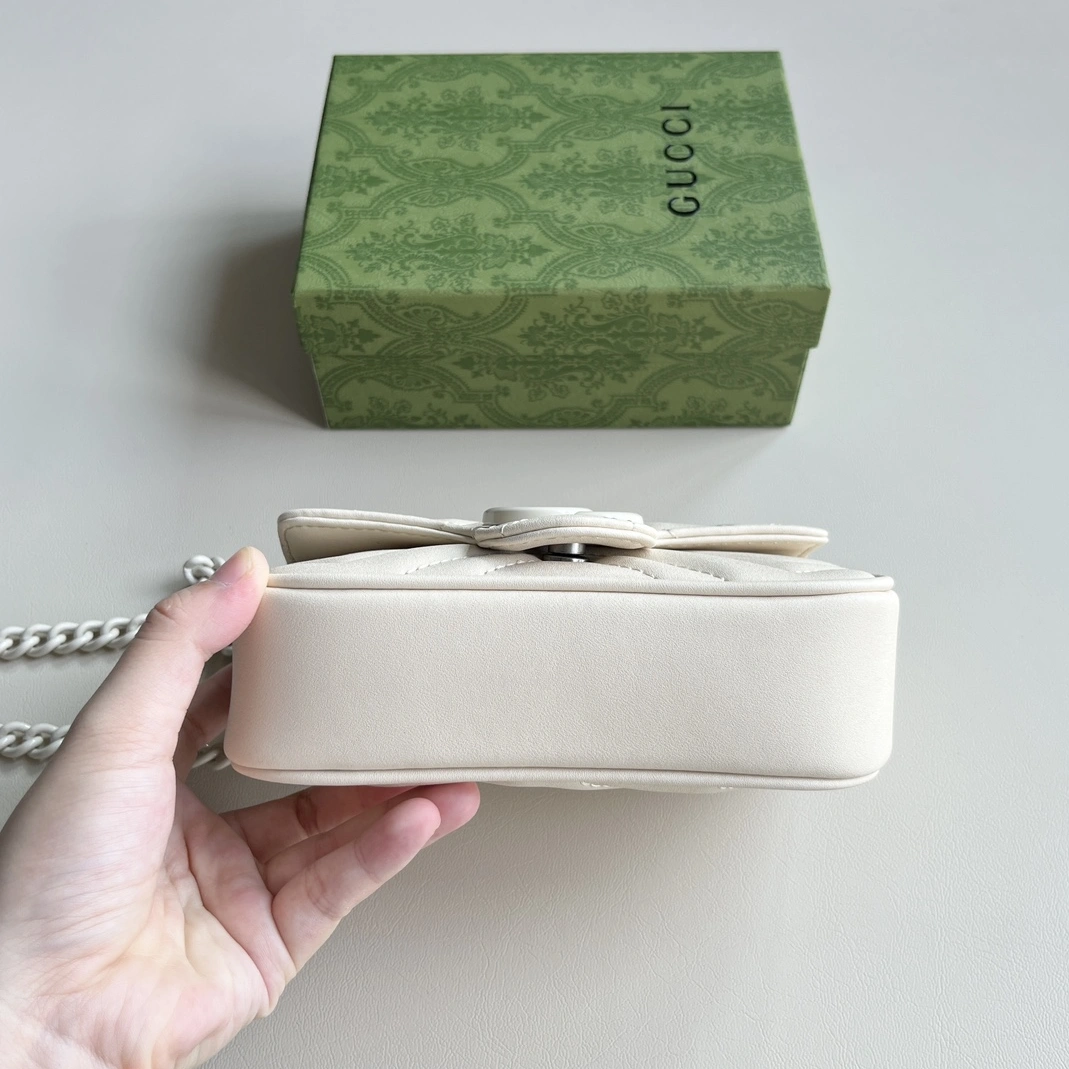 Soft 2743 Gucci AAA Quality Messenger Bags For Women