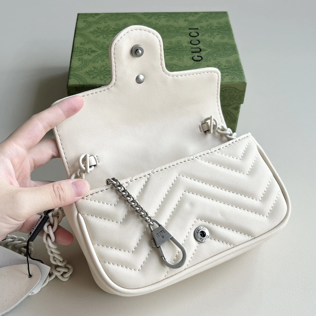 Soft 2743 Gucci AAA Quality Messenger Bags For Women