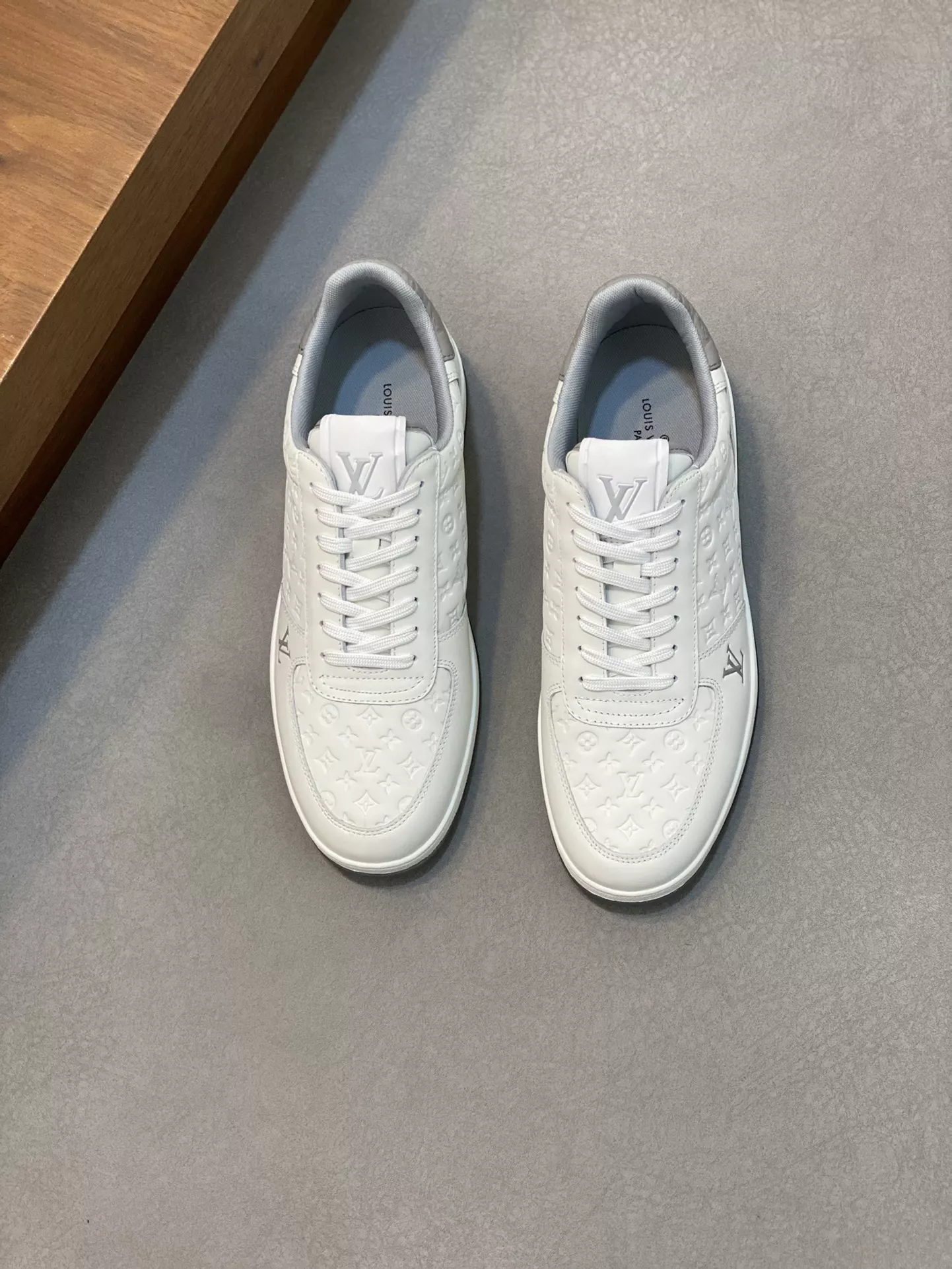 Soft 2809 Louis Vuitton Casual Shoes For Men