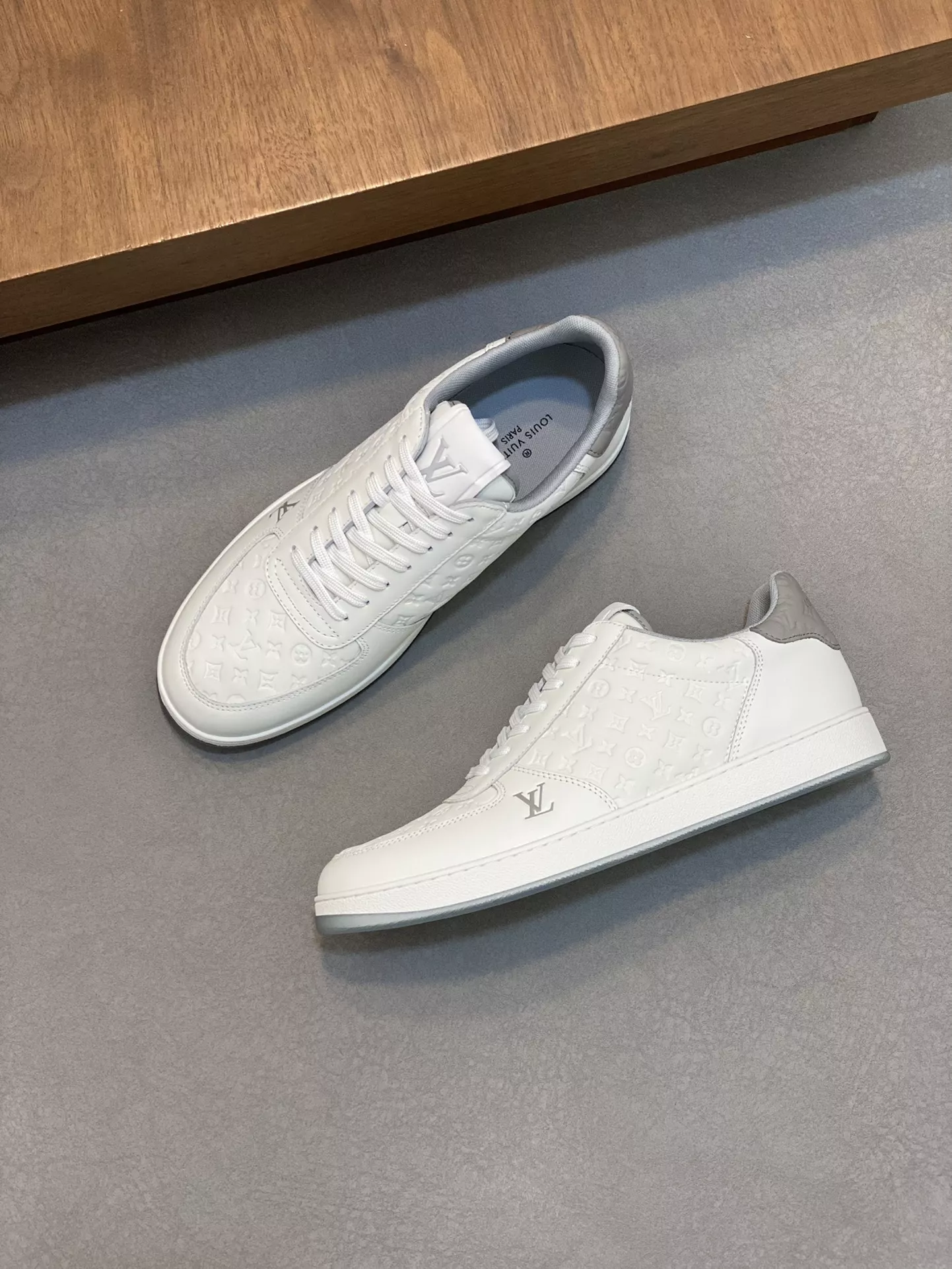 Soft 2809 Louis Vuitton Casual Shoes For Men