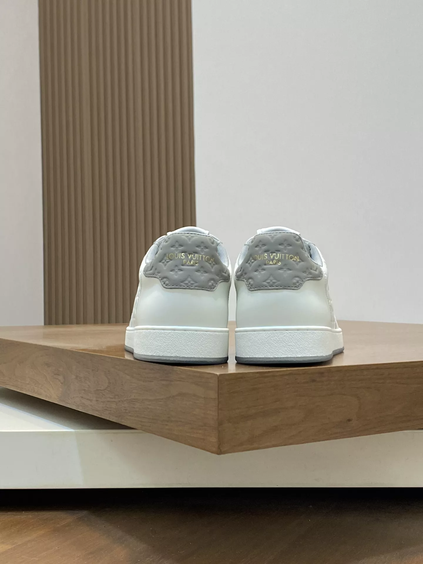 Soft 2809 Louis Vuitton Casual Shoes For Men
