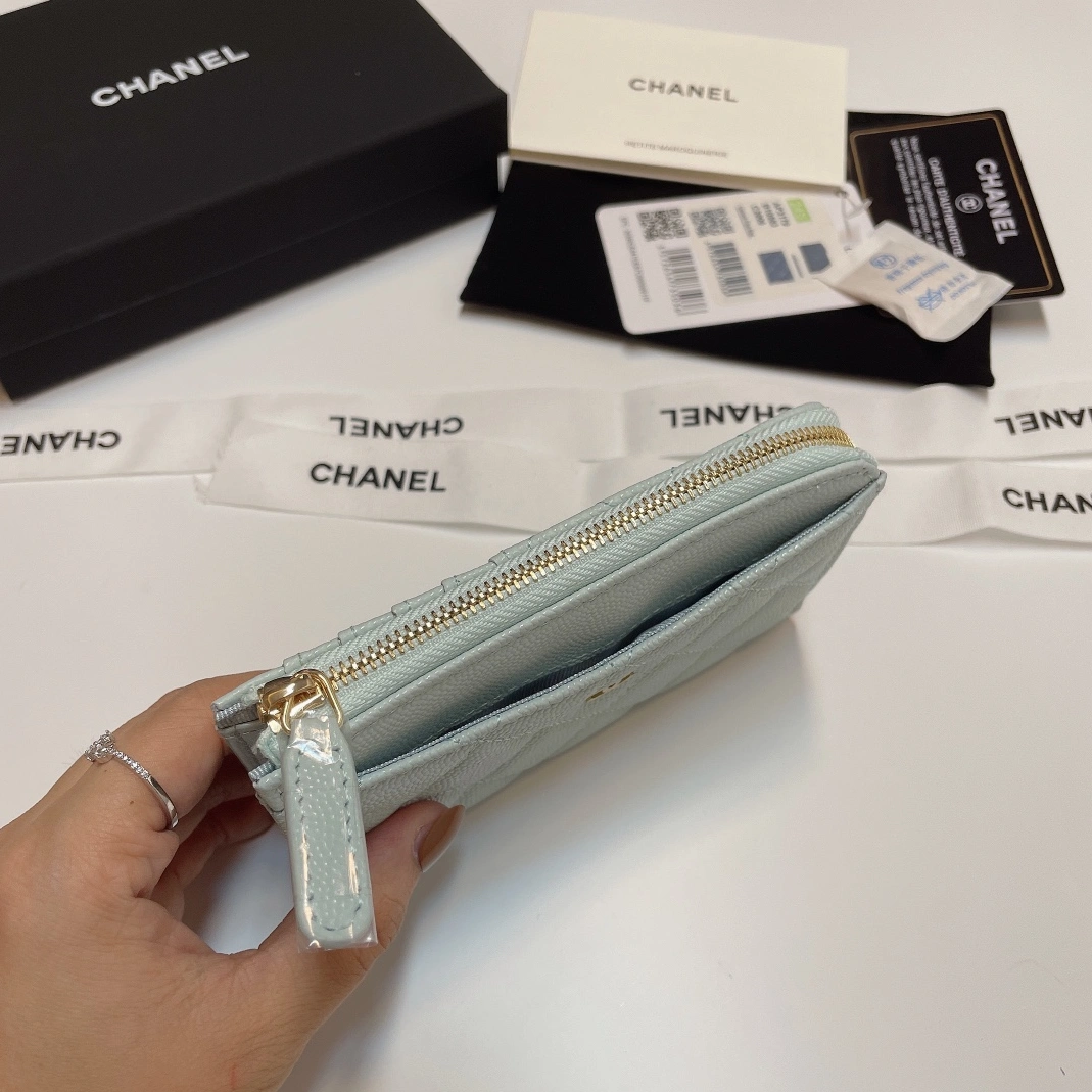 Soft 286 Chanel Card Case