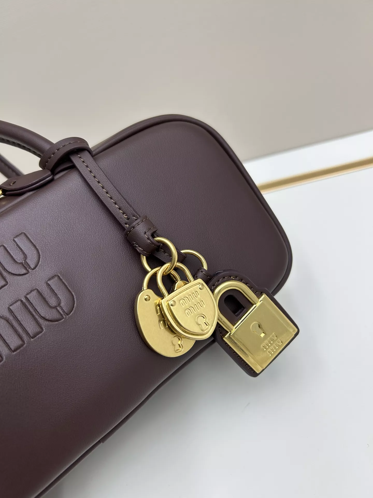 Soft 2871 MIU MIU AAA Quality Shoulder Bags For Women