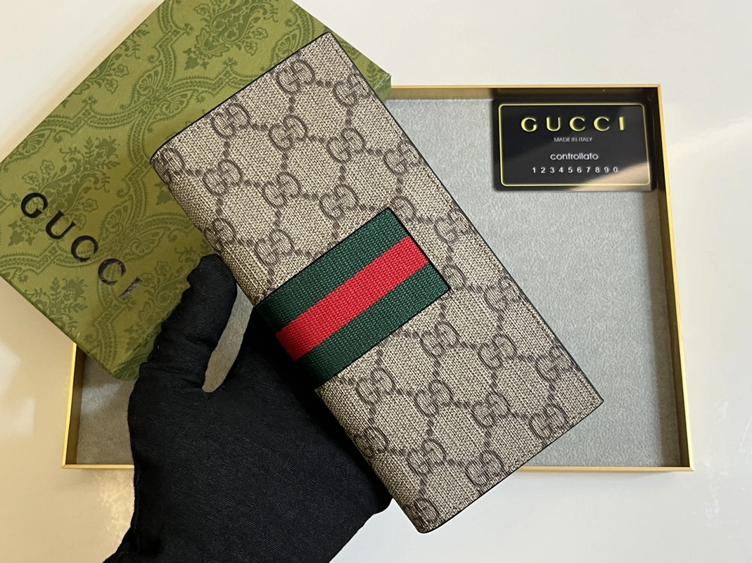 Soft 3054 Gucci Card Case