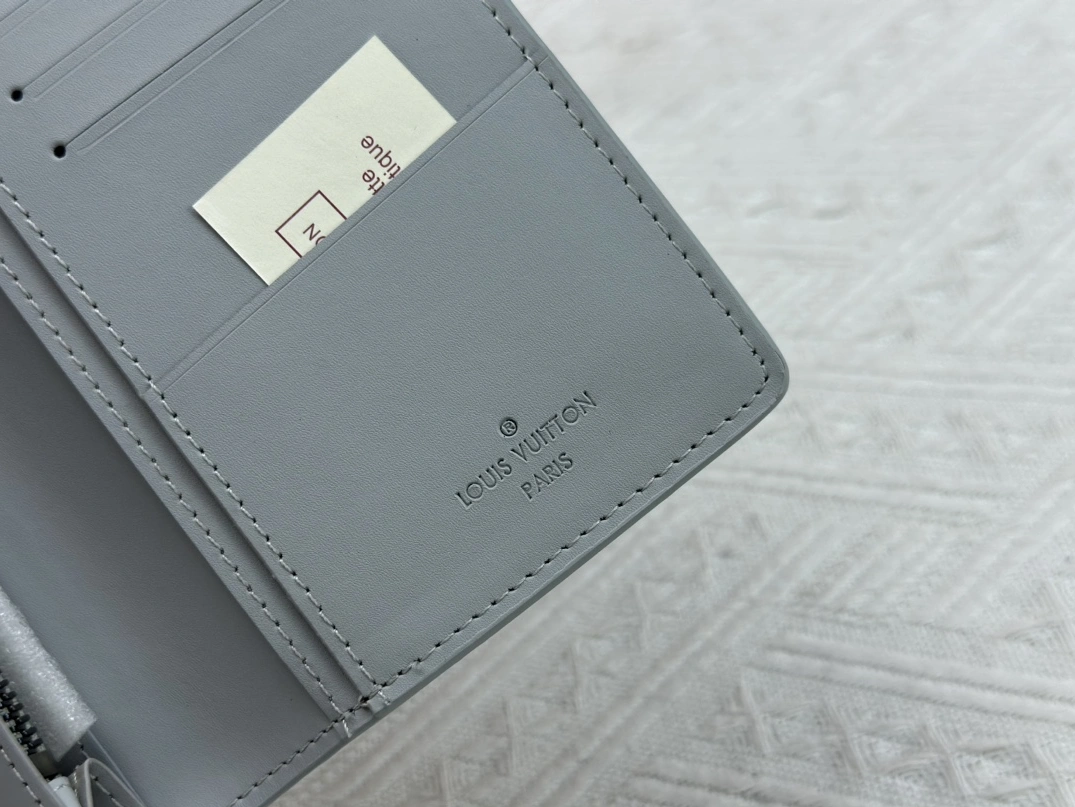 Soft 3268 Louis Vuitton LV Card Case