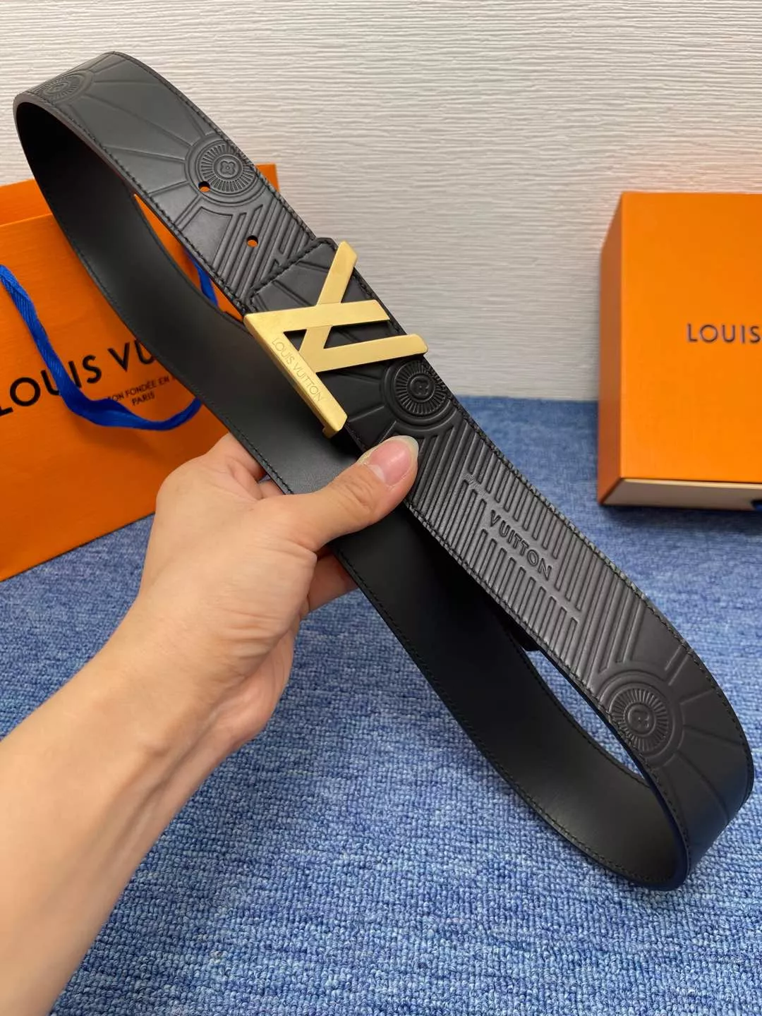 Soft 3432 Louis Vuitton AAA Quality Belts In 4.0cm For Men