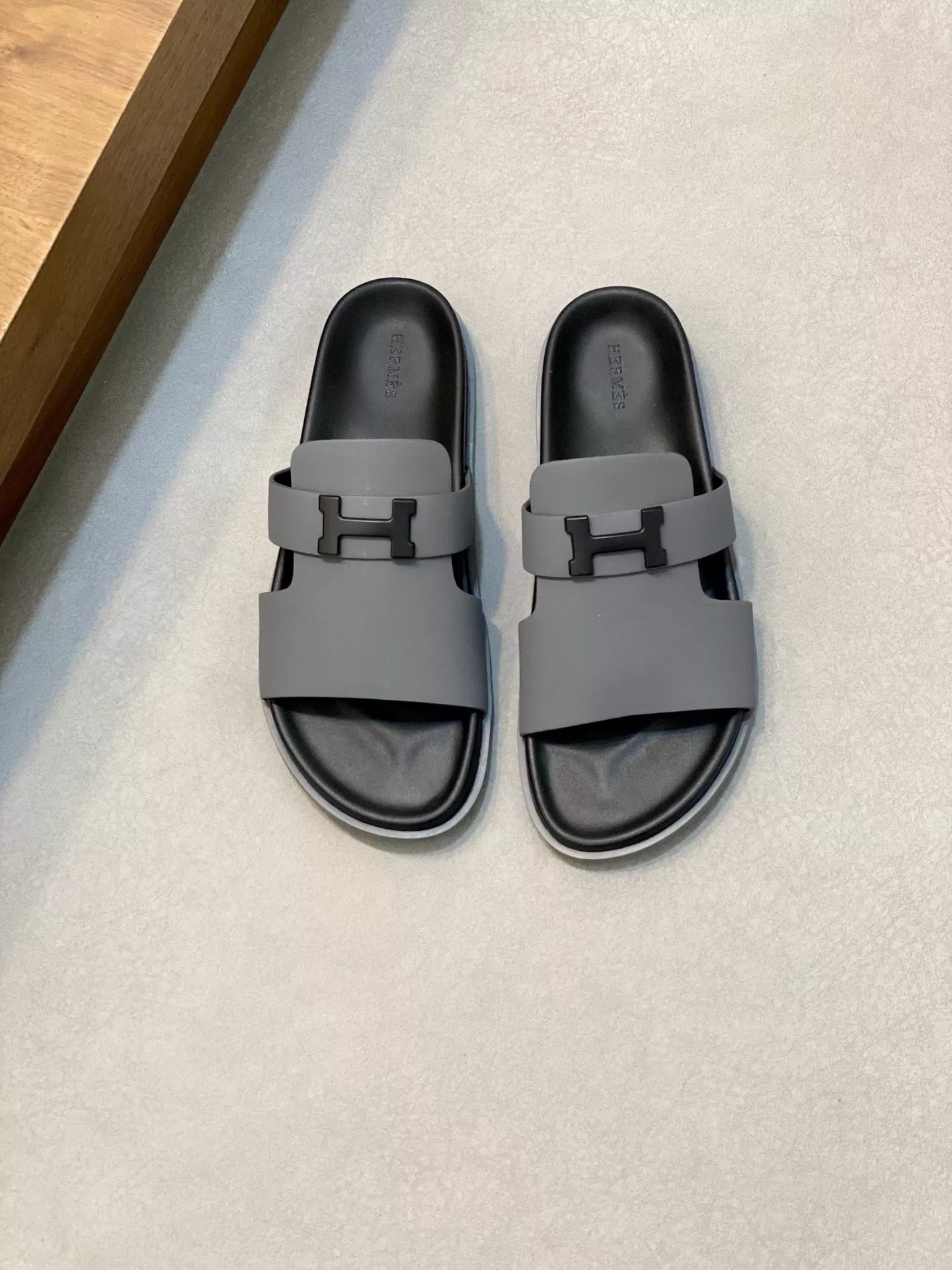 Soft 350 Hermes Slippers For Men