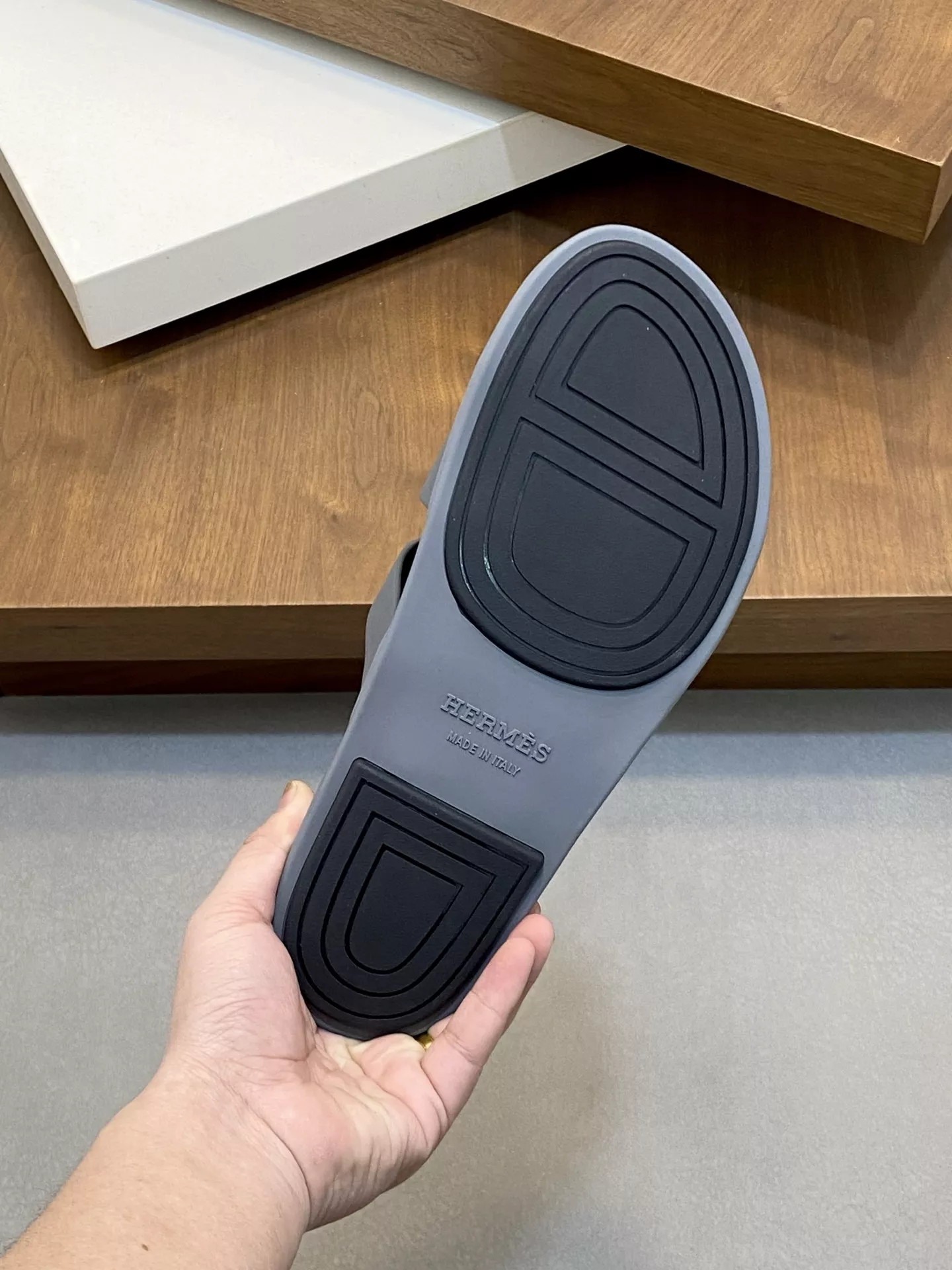 Soft 350 Hermes Slippers For Men