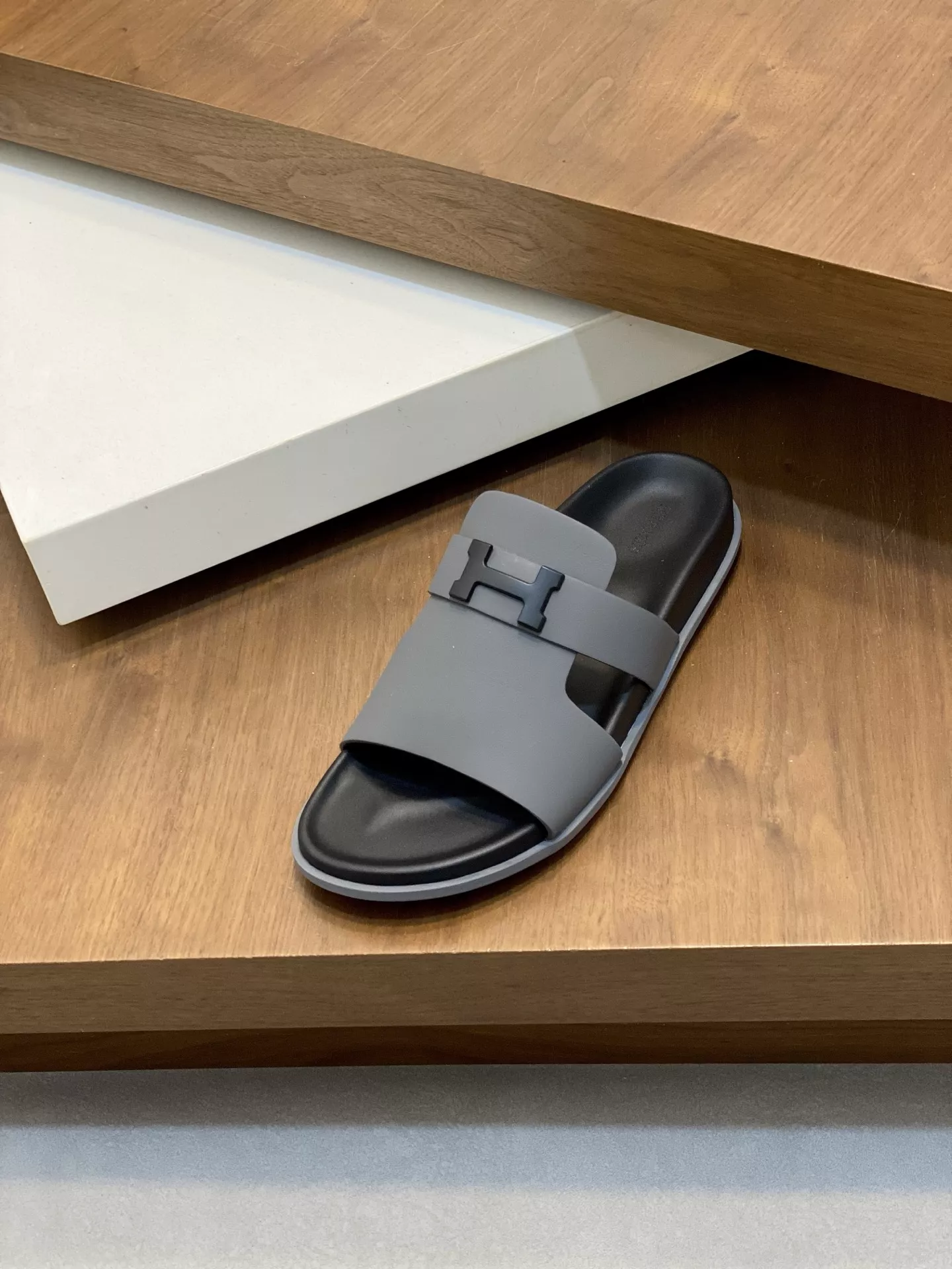 Soft 350 Hermes Slippers For Men