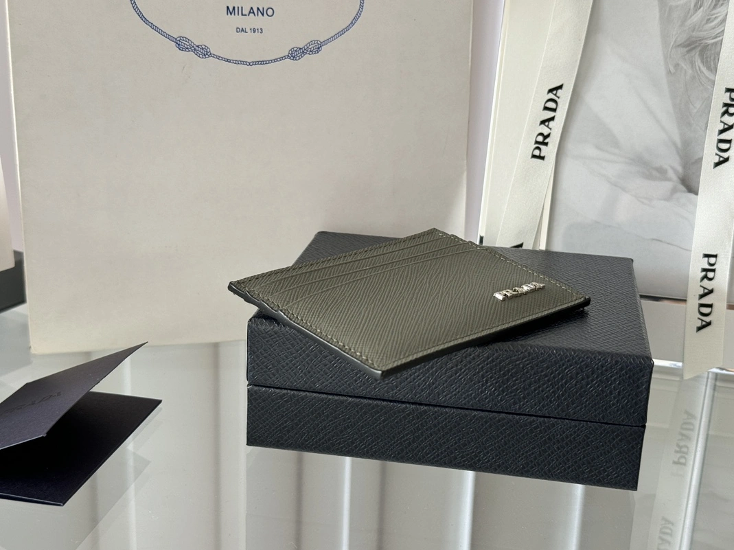 Soft 3593 Prada Card Case