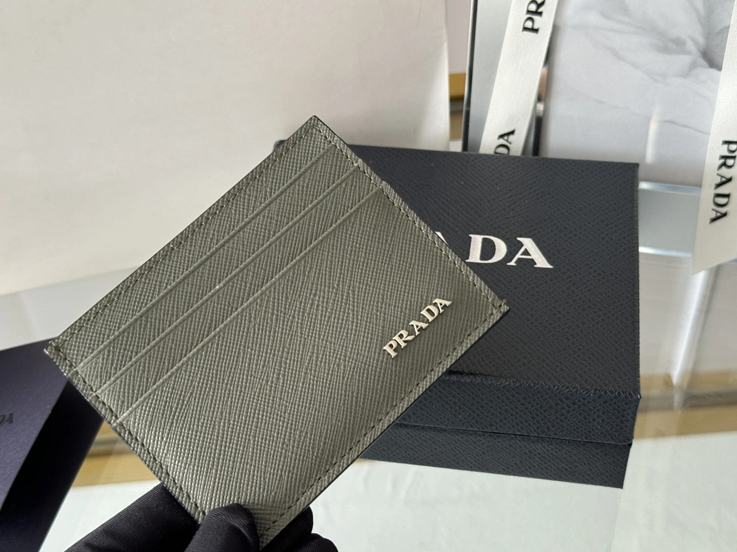 Soft 3593 Prada Card Case