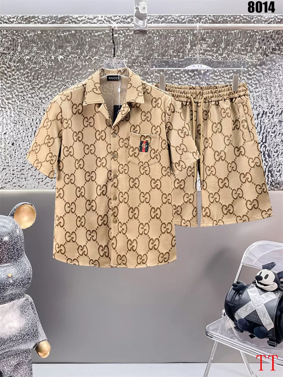 Soft 3756 Gucci Tracksuits Short Sleeved For Men