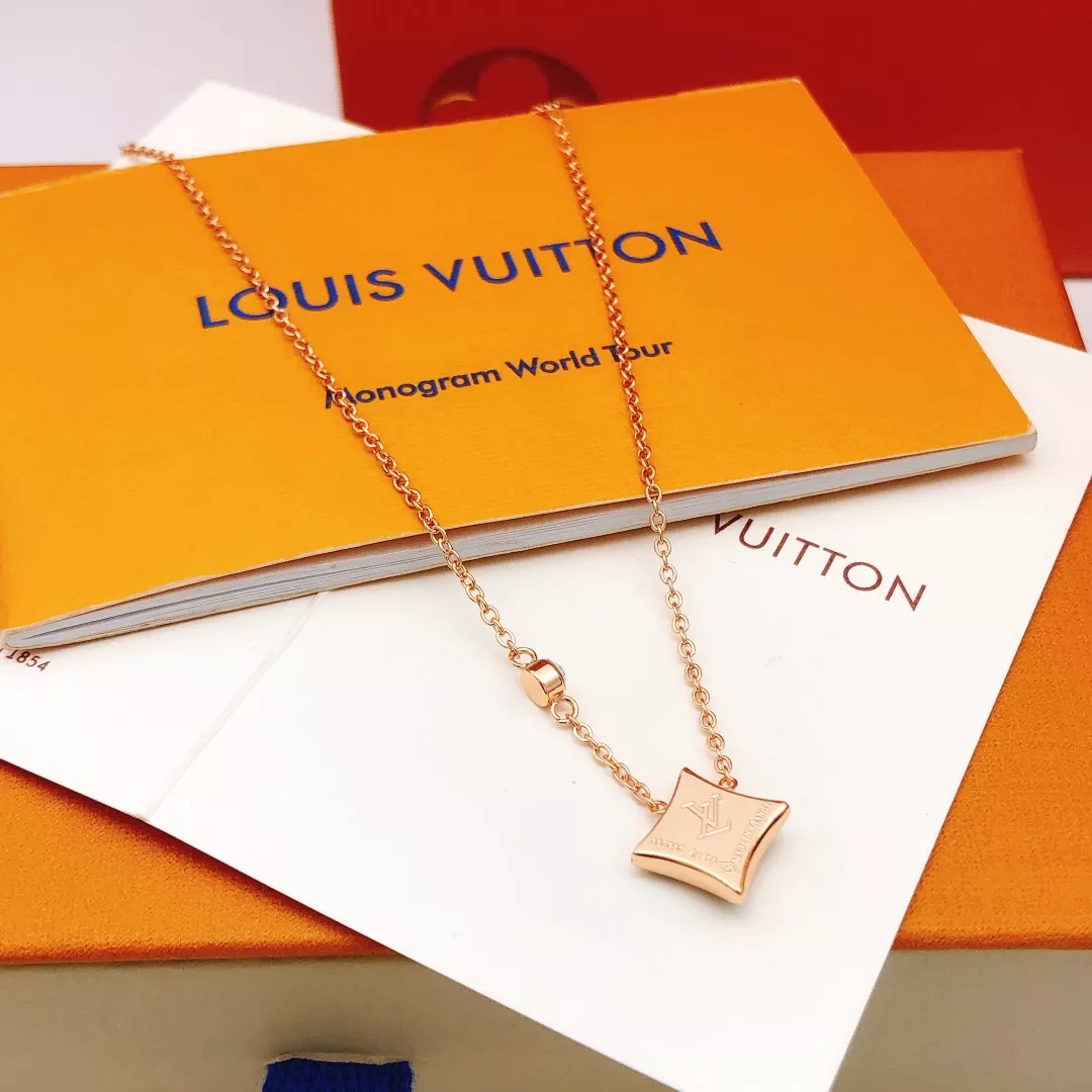Soft 3814 Louis Vuitton Necklaces