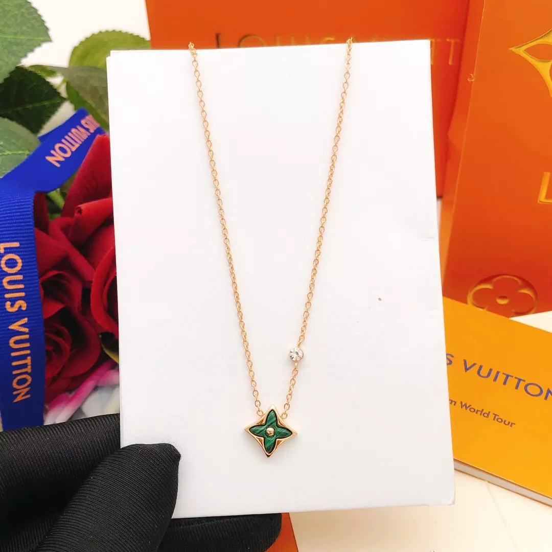 Soft 3814 Louis Vuitton Necklaces