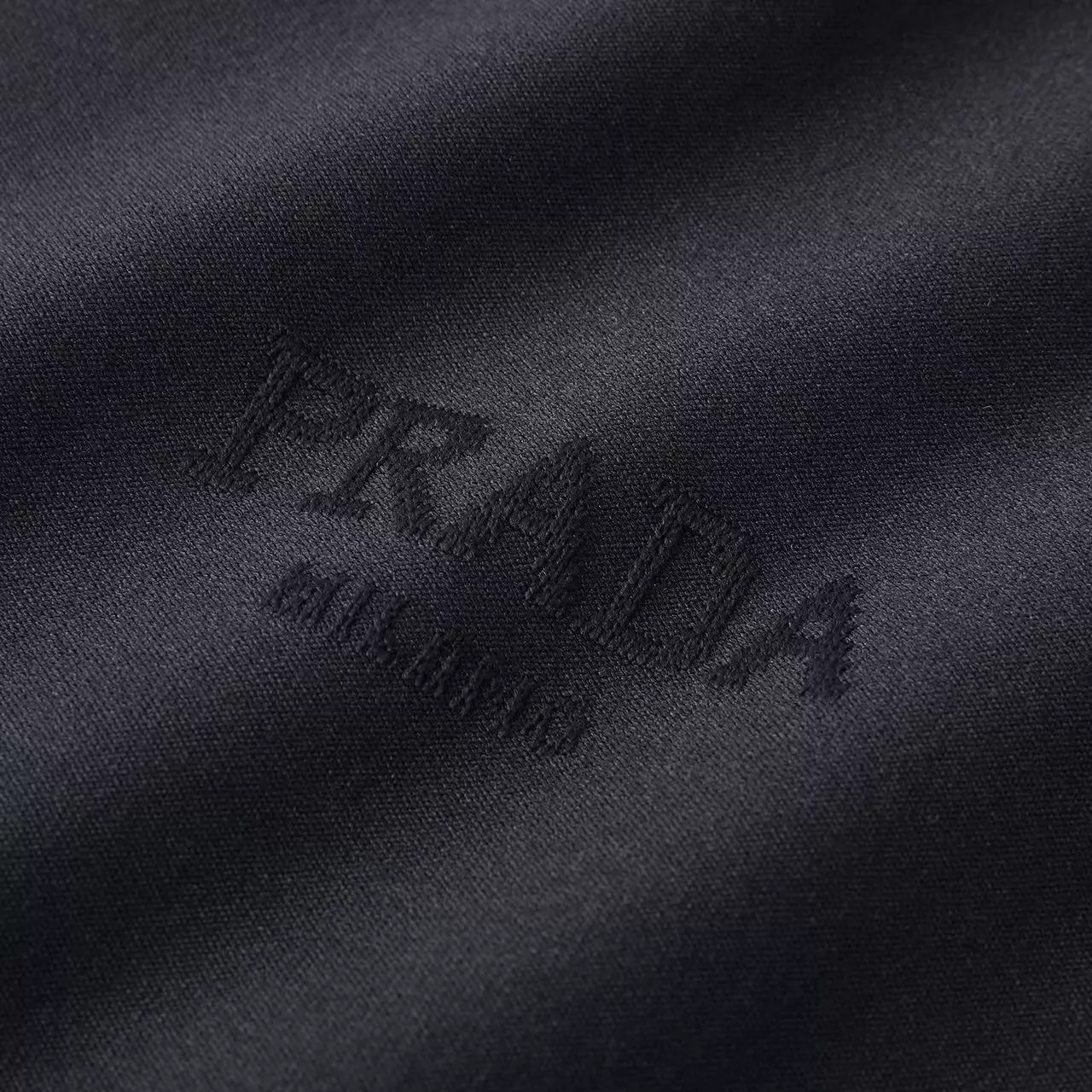 Soft 3857 Prada T-Shirts Short Sleeved For Men