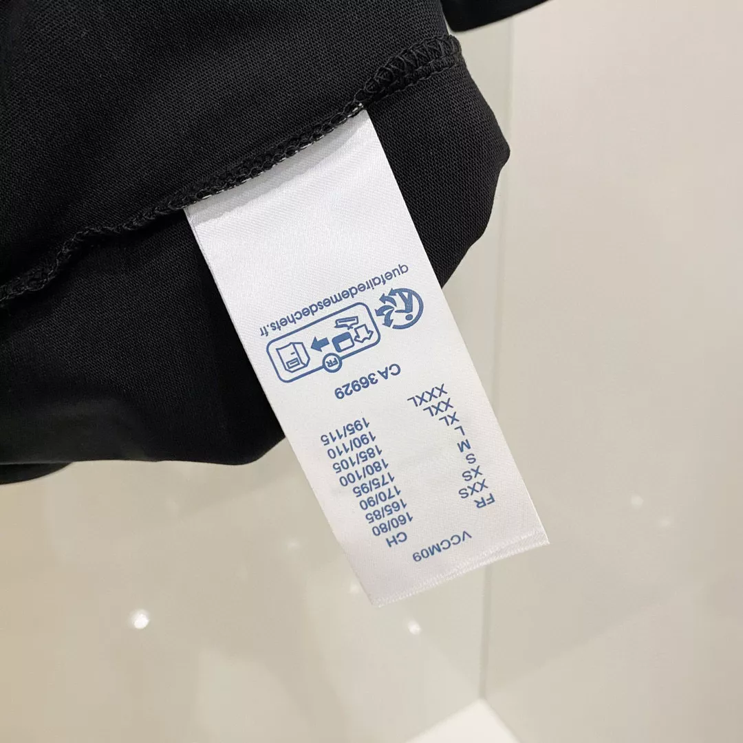 Soft 3986 Louis Vuitton LV T-Shirts Short Sleeved For Unisex